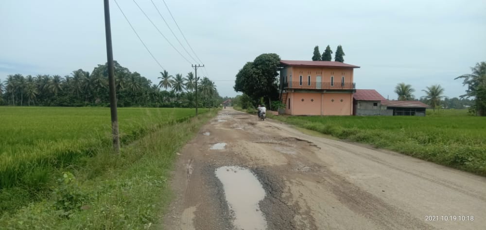 Sekjen PK KNPI Kutamakmur Aceh Utara Prihatin Kondisi Jalan