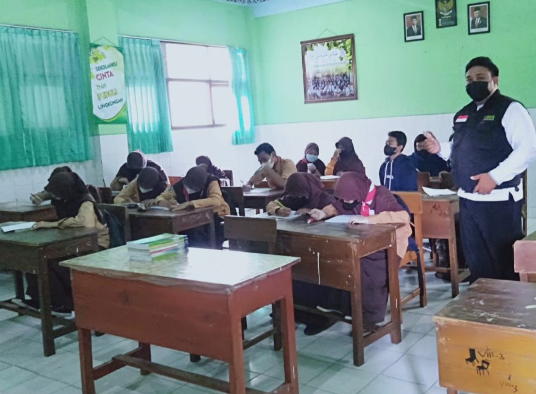 Laznas BMH, 20 Anak Yatim Ikuti Pelatihan Menulis Buku