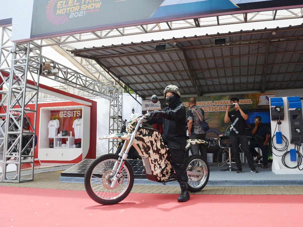 Wow! Motor Listrik Militer Karya Anak Bangsa Mejeng di IEMS 2021