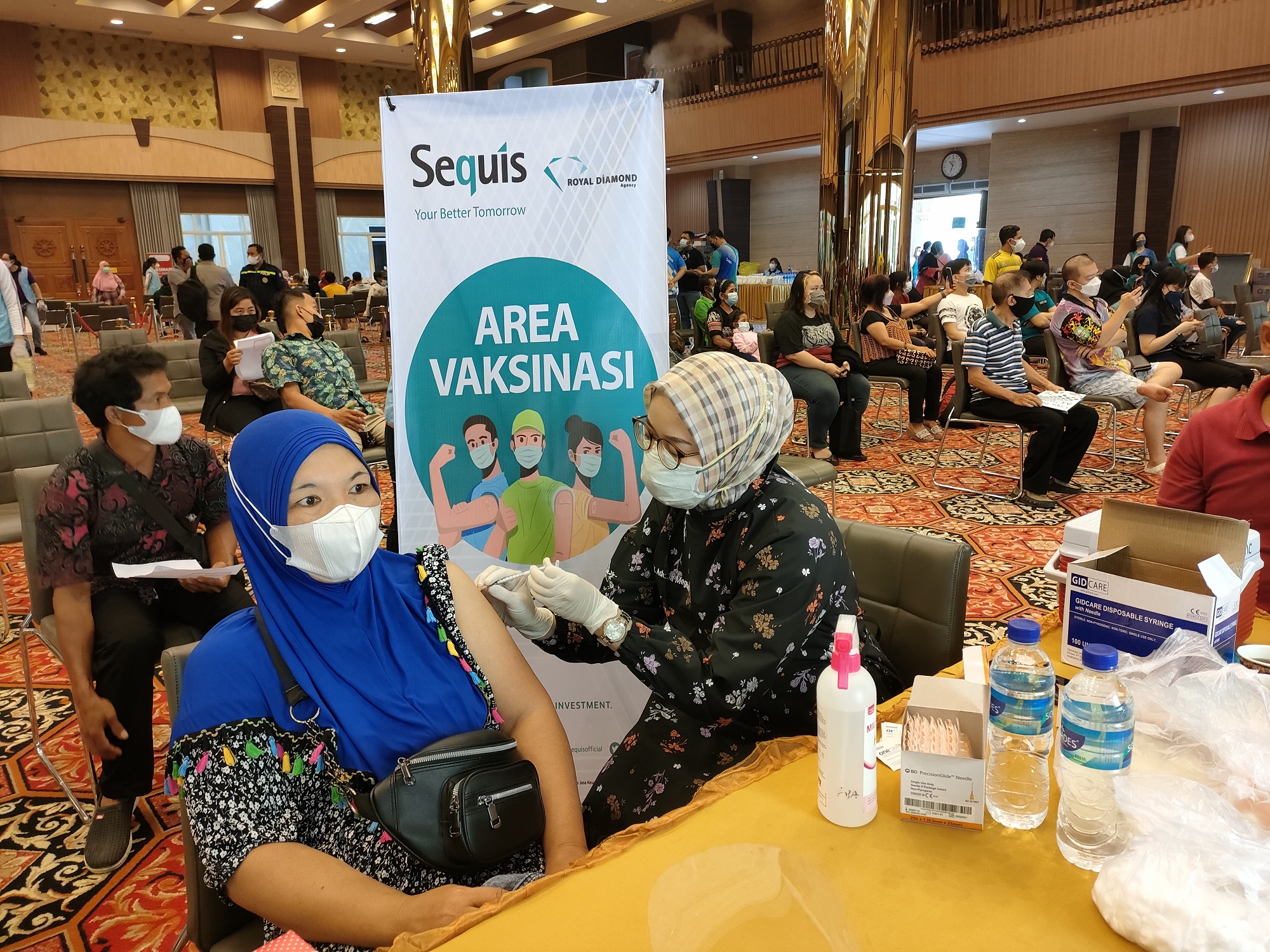 Sequis Adakan Vaksinasi untuk Masyarakat Samarinda dan Makassar