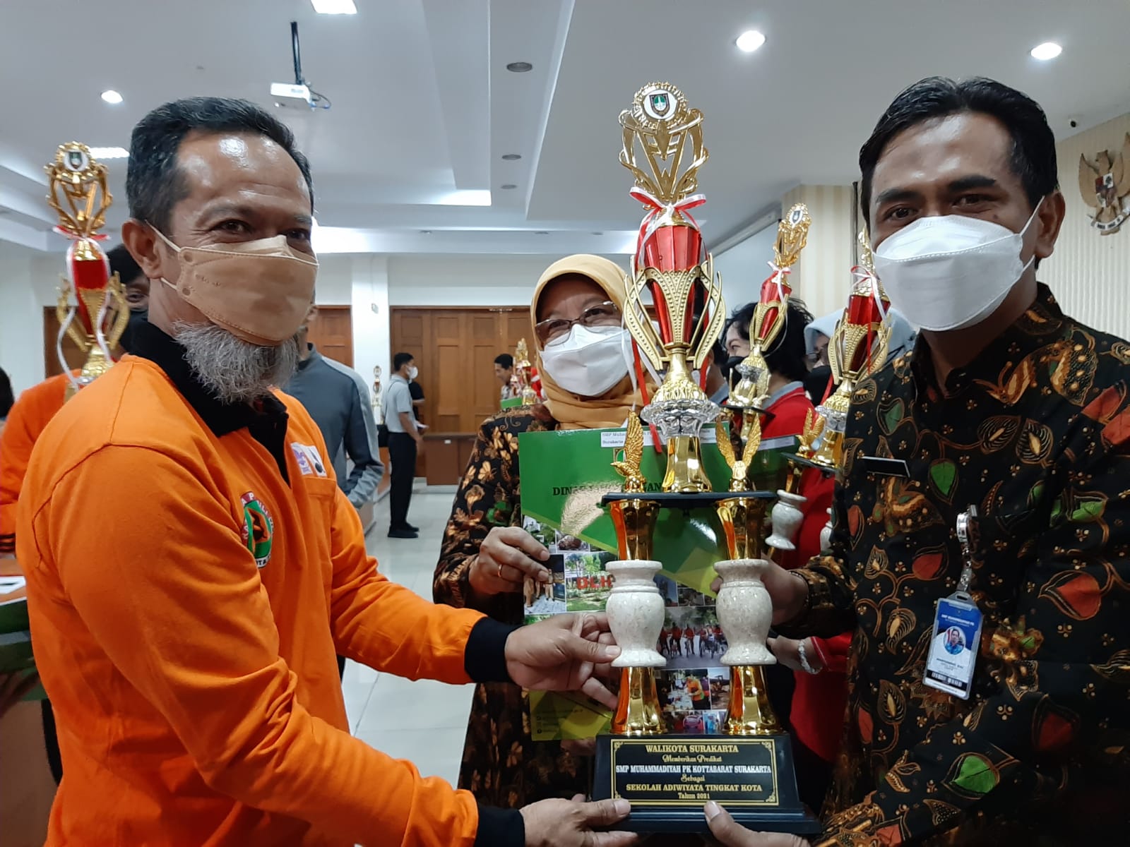 Sekolah Adiwiyata dan Sekolah Sehat Kado Milad 11 Tahun SMP Muhammadiyah PK