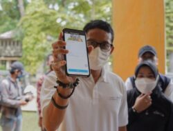 Sandiaga Uno Tinjau Penerapan Protkes di Taman Margasatwa RagunanTinjau Penerapan Protkes di Taman Margasatwa Ragunan