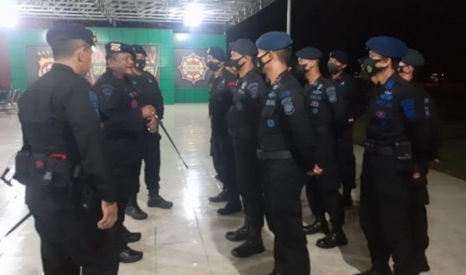 Brimob Polda Banten Buka Dapur Umum di Lokasi Gempa