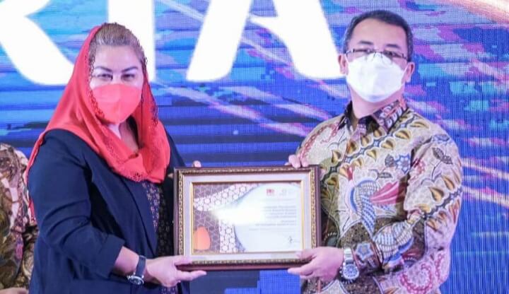 Kemenparekraf Raih Penghargaan di Ajang PR Indonesia Awards 2022