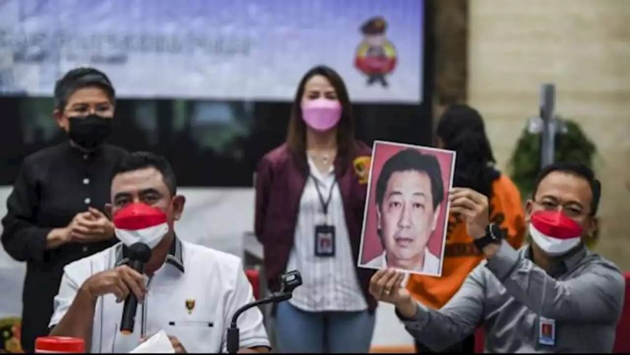 Curi Rp25 triliun Uang Nasabahnya, Suwito Ayub Kabur ke Luar Negeri