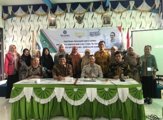 Kepala Sekolah dan Guru PAUD, TK, dan PKBM Pulau Untung Jawa Kepulauan Seribu Ikuti Workshop Karya Tulis Ilmiah