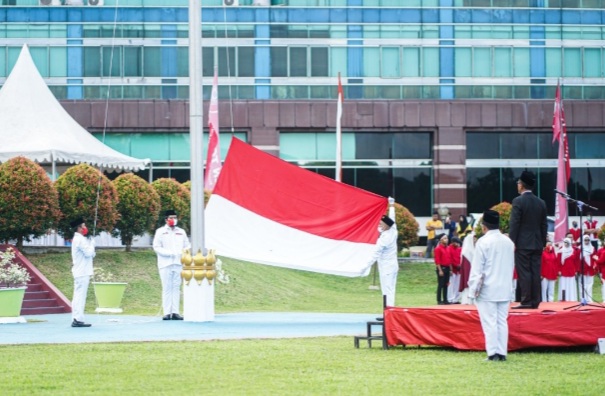 HUT RI ke-77, Semen Tonasa Gelar Upacara Penuh Khidmat