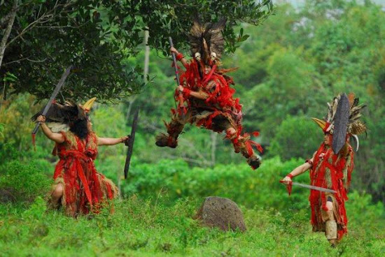 Mengenal Tarian Kabasaran Tari Sakral Minahasa