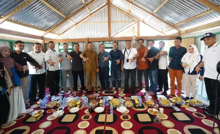 Sambangi 3 Desa Lingkar, Dirut Semen Tonasa Tinjau Realisasi Renja TJSL 2022
