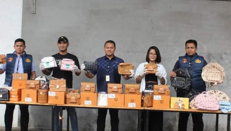 Pemalsu Merek Tas dan Dompet MCM Minta Maaf