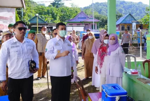 Bupati dan Wabup Turun Pantau Pilkades di Sejumlah TPS, Kemendagri Pantau Lewat Zoom