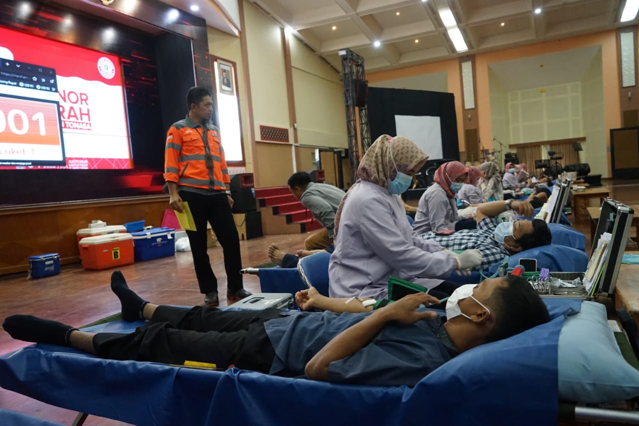 Semen Tonasa bersama PMI Kota Makassar Gelar Donor Darah