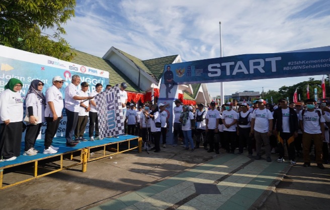 Sambut HUT Kementerian BUMN ke-25, PT Semen Tonasa Gelar Jalan Sehat Bersama BUMN di Pinrang