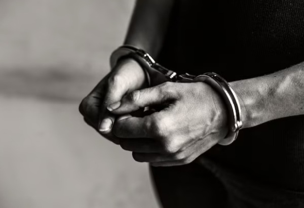 Polisi Tangkap Bapak dan Anak Pelaku Penganiayaan Tenaga Kesehatan Puskesmas Bua