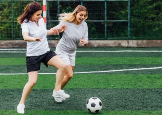Teknik bermain sepak bola bagi pemula