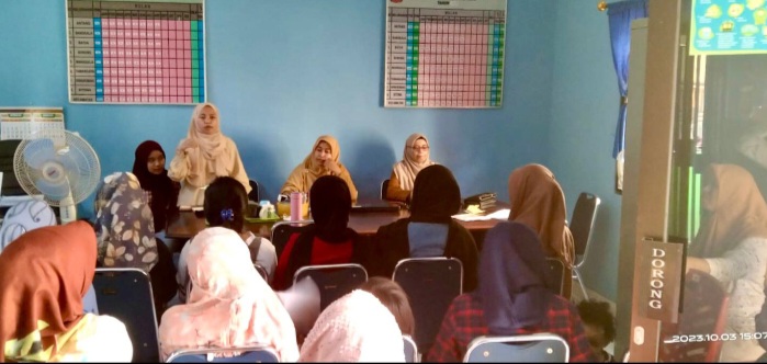Magang Mahasiswa PKIP FKM Unhas Edukasi Ibu Hamil dan Ibu Baduta