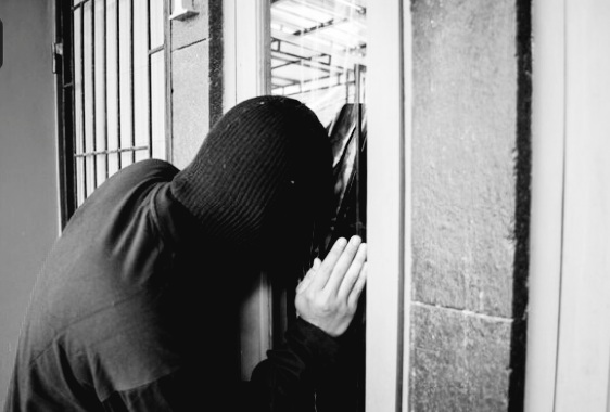 Jatanras Satreskrim Polresta Pekanbaru Lumpuhkan Spesialis Pembobol Rumah