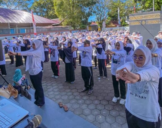 Peluncuran Senam Haji, Kemenag Bersama Dinkes Pangkep Ajak Peserta JCH Jaga Stamina dan Kebugaran