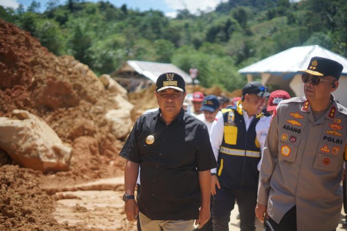 Pj Gubernur Bahtiar Baharuddin Prioritaskan Penanganan Longsor di Mamasa