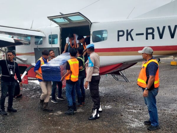 Jenazah Korban Penembakan KKB, Daeng Rusli Dievakuasi dan Diterbangkan ke Makassar