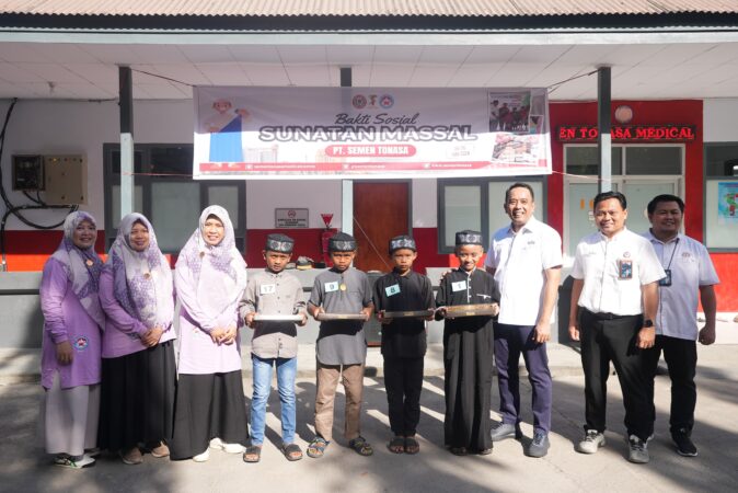 PT Semen Tonasa Gelar Sunatan Massal untuk 200 Anak di Lingkar Operasi