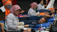 Semen Tonasa Gelar Donor Darah dan Pemeriksaan Mata Gratis