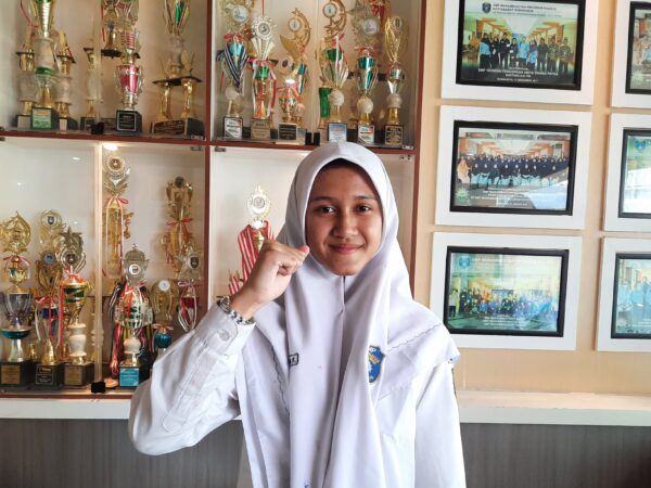 Siswa SMP Muhammadiyah PK Sabet Juara 1 Kaligrafi MAPSI