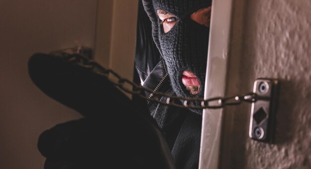 Polisi Bekasi Tangkap Komplotan Pencurian Rumah Kosong, 1 Pelaku Ditembak