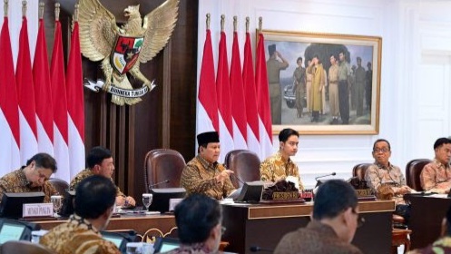 Sidang Kabinet Perdana, Presiden Prabowo Tekankan Sinergi Kementerian dalam Program Kerja