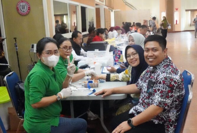 Semen Tonasa Gelar Donor Darah Bersama PMI, 713 Kantong Terkumpul