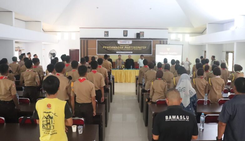Perkuat Pengawasan, Bawaslu Pangkep Libatkan Pramuka Awasi TPS