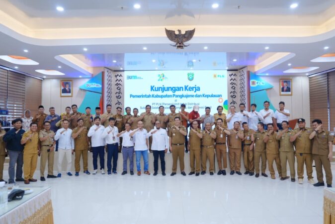 Bupati Pangkep Minta Program Super Sun PLN Diprioritaskan untuk Kepulauan