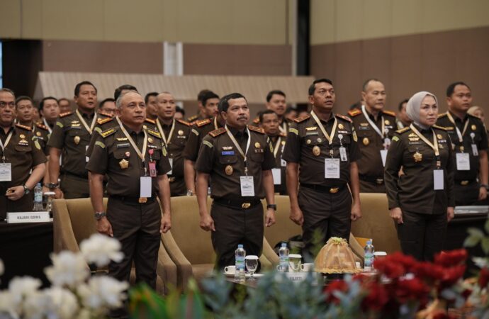 Kajati Sulsel Serukan Transparansi dan Profesionalisme