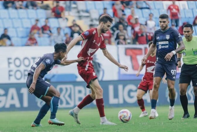PSM Makassar Curi Tiga Poin dari Borneo FC Berkat Gol Tunggal Latyr Fall