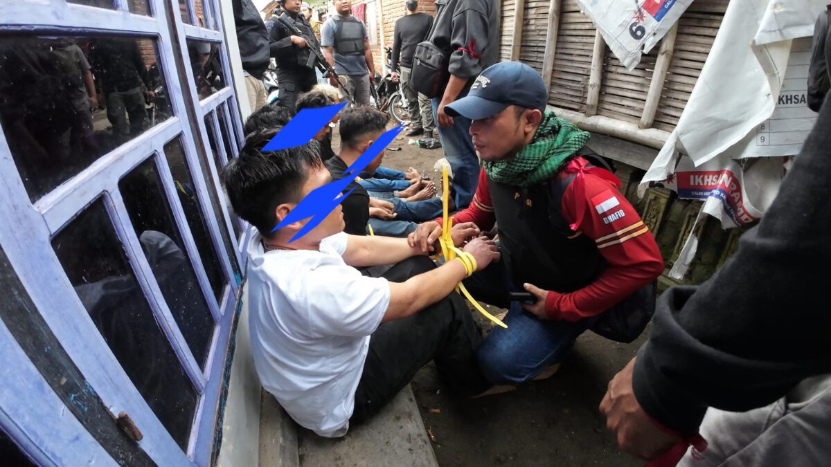 Tim Gabungan Gerebek Kampung Narkoba di Lombok Tengah, 25 Orang Diamankan