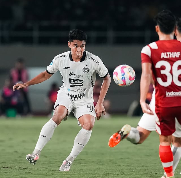 Duel Sengit Persis Solo vs Persija Jakarta Berakhir Imbang 3-3
