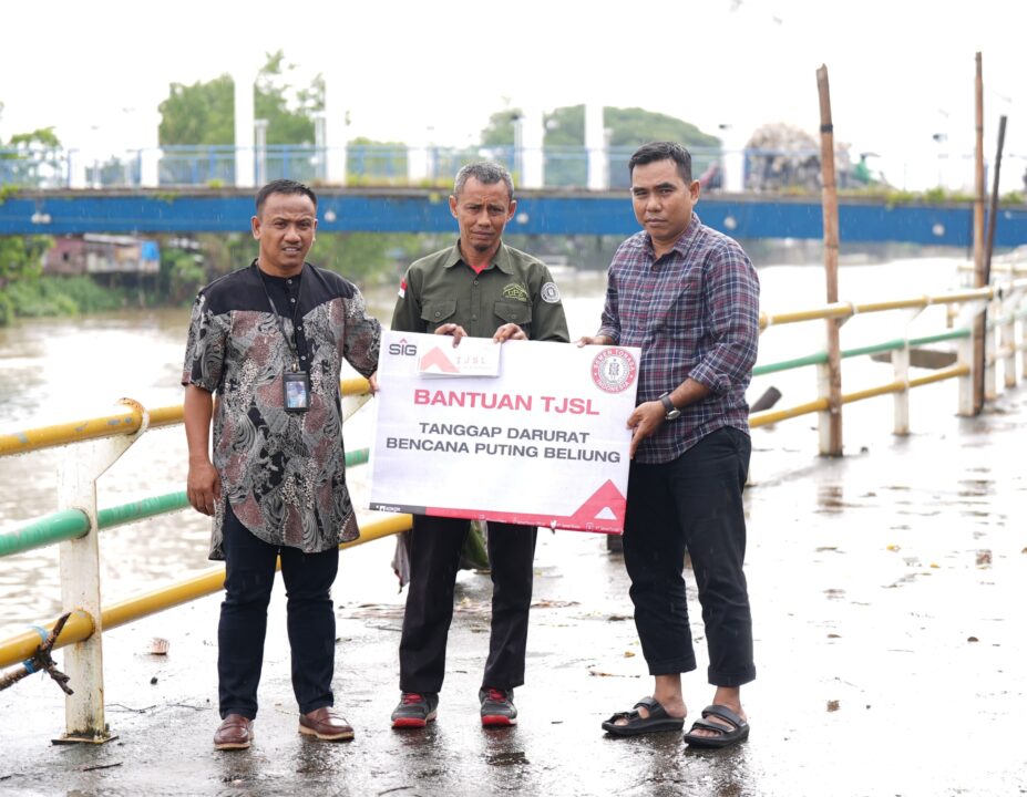 PT Semen Tonasa Bantu Korban Puting Beliung di Pulau Sarappo Lompo dan Sarappo Caddi
