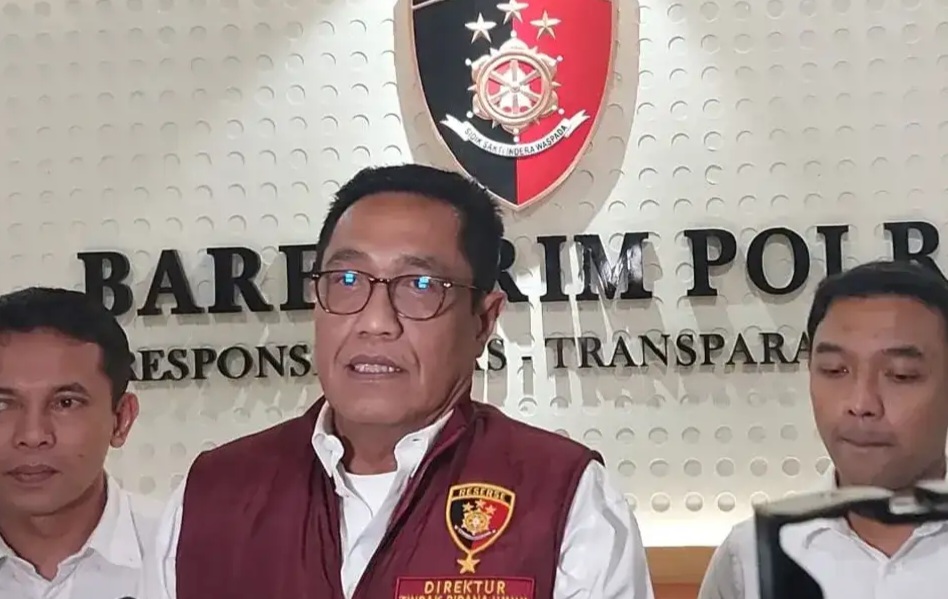 Kades Kohod Arsin Jalani Pemeriksaan, Malamnya Langsung Ditahan Polisi