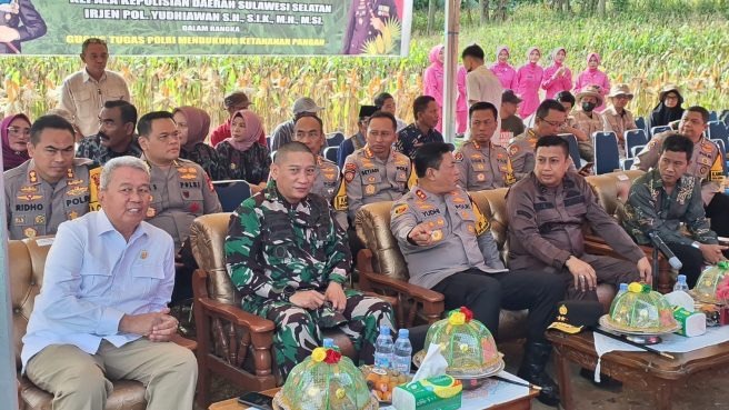 Panen Raya Jagung di Wajo, Kapolda Sulsel Apresiasi Peran Petani