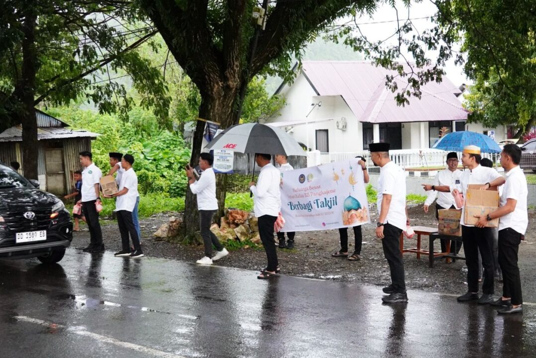 Rutan Pangkajene Rayakan HBP ke-61 dengan Aksi Berbagi Sembako dan Takjil di Bulan Ramadhan