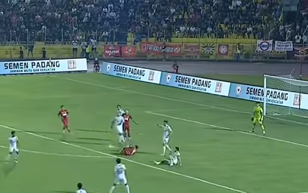 Persib Libas Semen Padang 4-1, Kokoh di Puncak Klasemen Liga 1