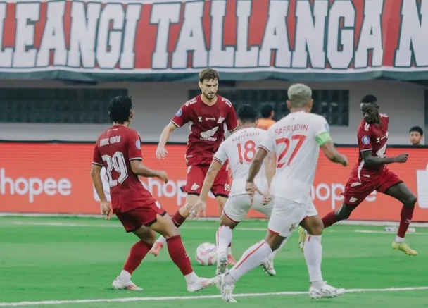 PSM Makassar Bungkam Malut United Lewat Gol Injury Time