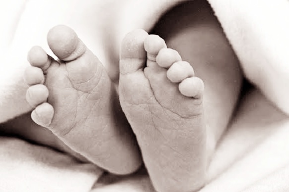 Sepasang Kekasih Buang Bayi di Teras Rumah Warga Jatinegara Kaum