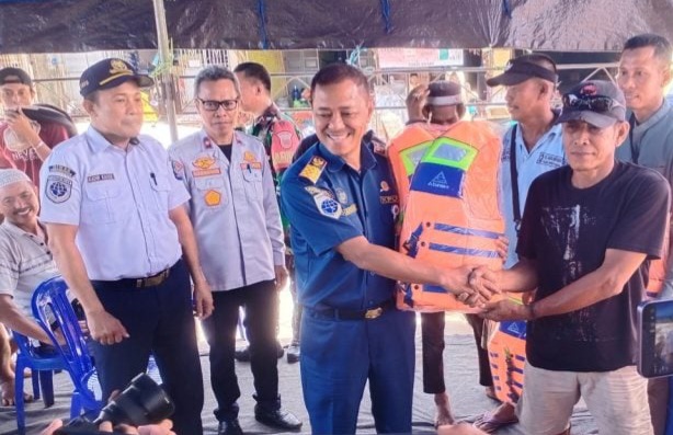 Sambut Harhubnas 2025, UPP Maccini Baji dan Dishub Edukasi Nahkoda Kapal