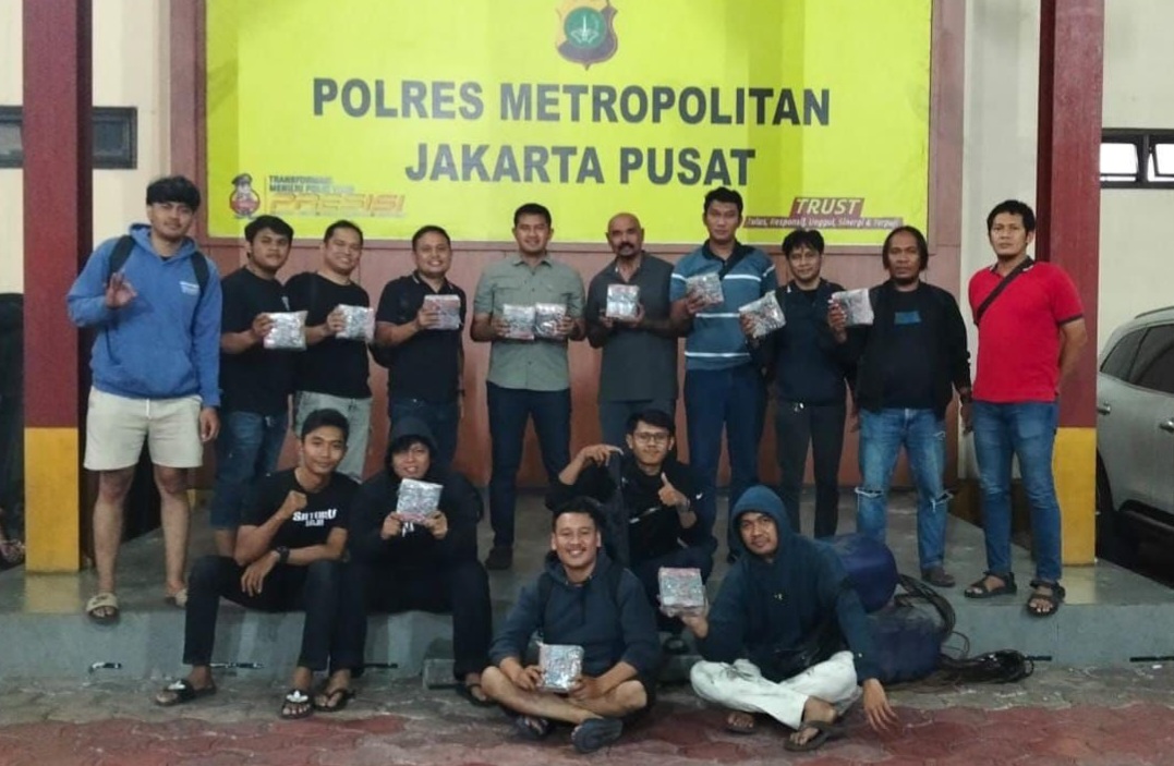 Polisi Gagalkan Penyelundupan 12 Kg Sabu dalam Truk Buah Jeruk