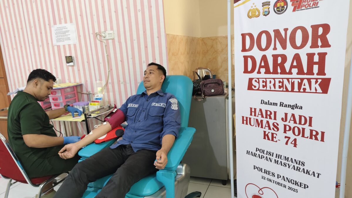 Sambut Hari Jadi Humas Polri, Polres Pangkep Ajak Personel Donor Darah