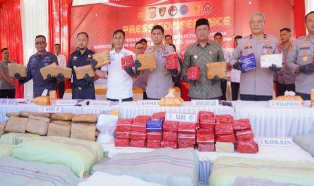 Polda Aceh Gagalkan Peredaran 1,3 Ton Ganja dan 1 Kg Kokain