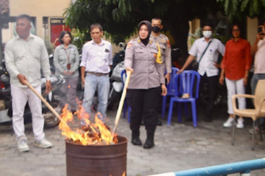 Polresta Yogyakarta Musnahkan Tembakau Sintetis dan Cairan Narkotika