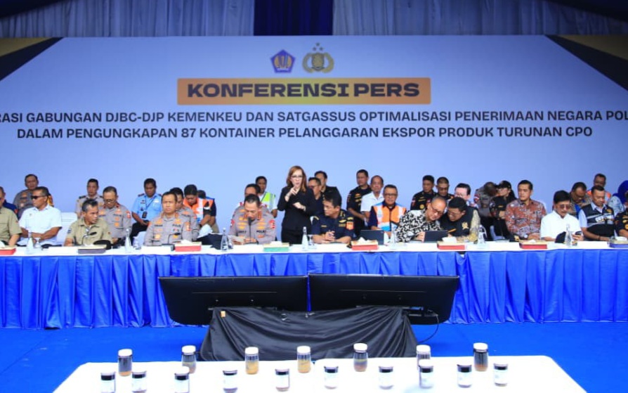 87 Kontainer Ilegal CPO Disita di Pelabuhan Cilincing