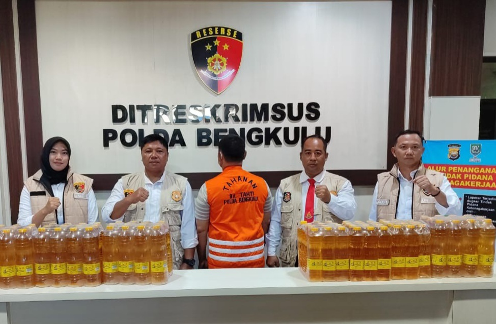 Polda Bengkulu Jerat Produsen Minyak Goreng Curang